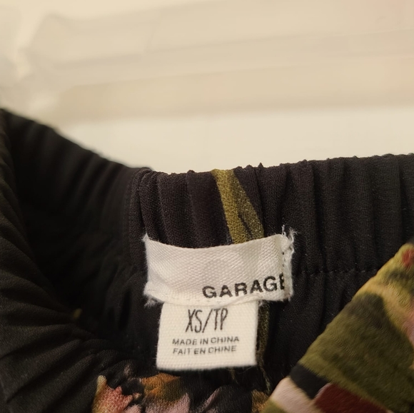 Garage Floral Skirt Black XS - Picture 3 of 5